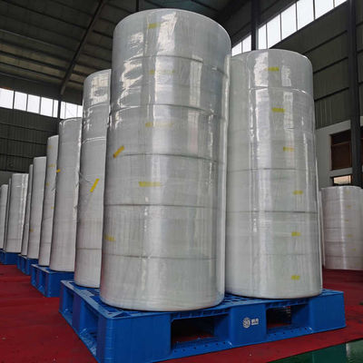 100% Pp d'usine directement BFE99 Filtre Spunbond SMS Tissu non tissé bleu Léger échantillon gratuit disponible 1 tonne 20-120gsm