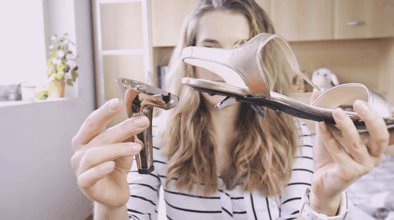 2025 OEM Vente directe de femmes à la mode de luxe authentique en cuir véritable noir Design de marque Talons hauts épais pliables
